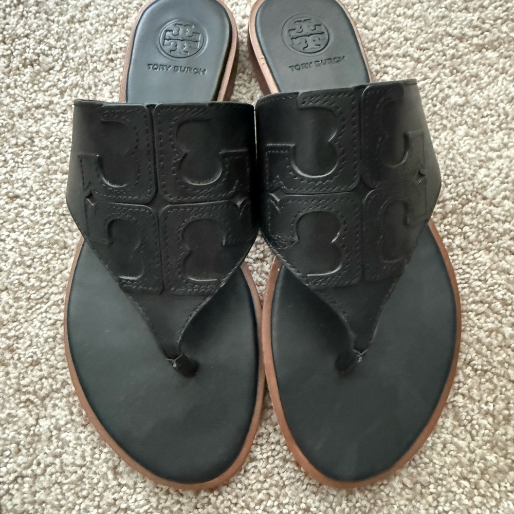TB Jamie full logo thong sandal black 6